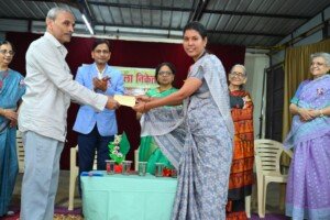 स्व. कमलाबाई धामणकर स्मृती शिष्यवृत्ती